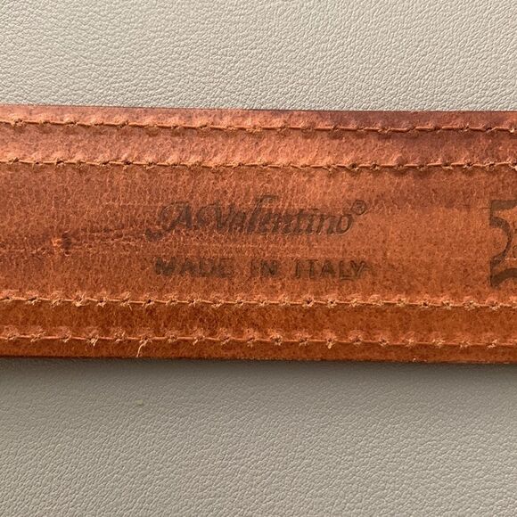 Valentino Vintage Leather Belt - Picture 5 of 9